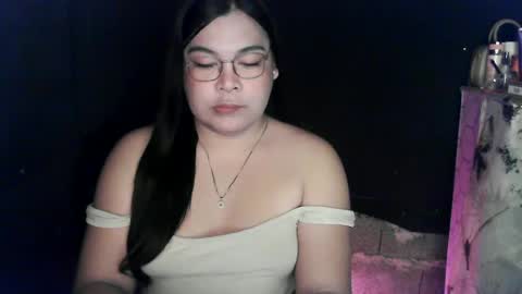 iana online show from June 17, 10:49 am