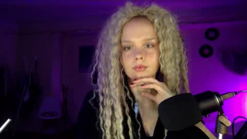 Nina online show from January 15, 12:27 am