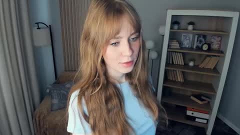 Snapshot of icyhoneybite chatting on September 21, 9:08 am Jane online show from September 21, 9:08 am