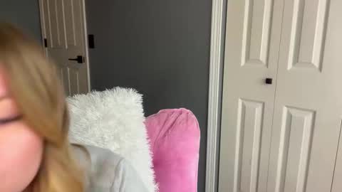 cassie online show from March 9, 7:06 pm