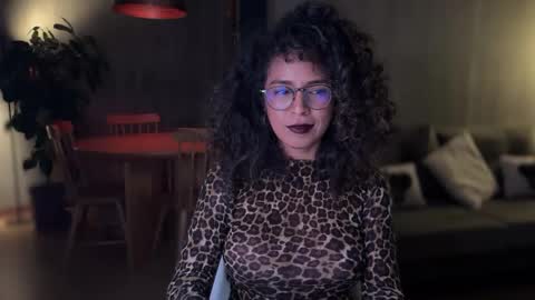 Snapshot of illaroom chatting on February 27, 11:37 pm Kloe online show from February 27, 11:37 pm