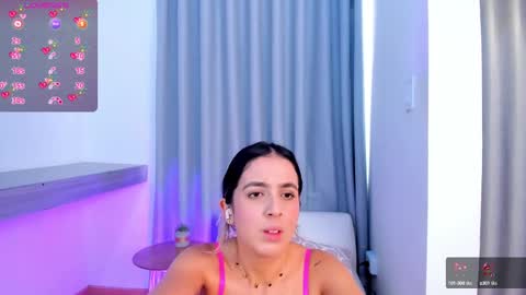 Snapshot of im_antonia chatting on February 21, 3:54 pm LUCY online show from February 21, 3:54 pm