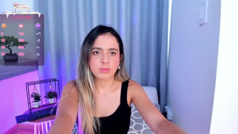 Snapshot of im_antonia chatting on January 6, 5:06 pm LUCY online show from January 6, 5:06 pm