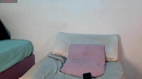 aurora online show from February 15, 9:14 pm