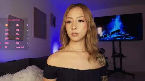 Eli  online show from June 1, 1:51 am