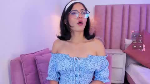 Lilyy  online show from April 13, 1:34 pm