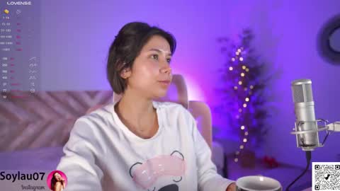 Snapshot of imjess_ chatting on October 22, 3:33 am imjess_ online show from October 22, 3:33 am