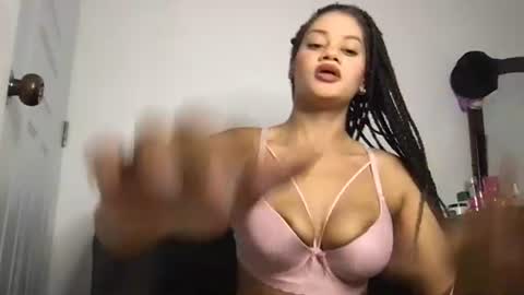 imperatriz12345 online show from July 12, 4:13 am