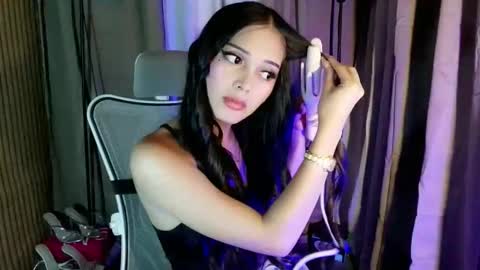 Aki online show from March 11, 4:49 am