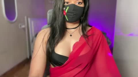 Ayesha online show from July 4, 6:15 pm