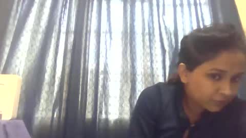 Snapshot of indiancutiexo chatting on September 30, 10:32 am indiancutiexo online show from September 30, 10:32 am