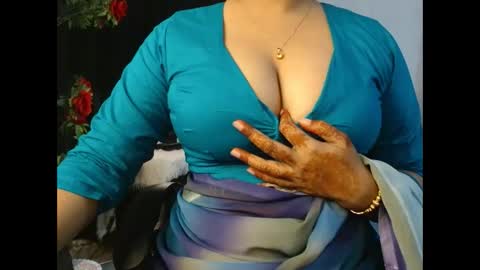 tina online show from April 5, 7:24 pm