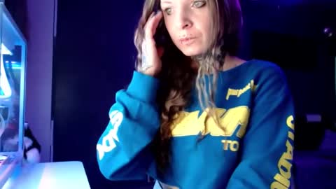 InesDesire online show from January 28, 8:14 am