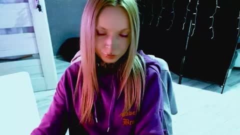 InesDesire online show from September 29, 5:29 pm