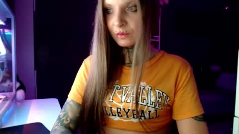 InesDesire online show from February 5, 6:48 pm