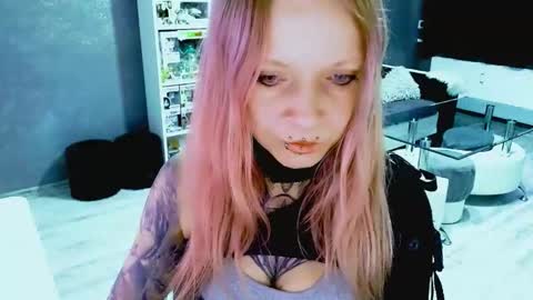 InesDesire online show from September 9, 7:19 am