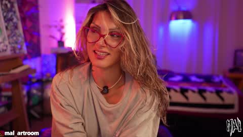 Snapshot of informal_ chatting on September 15, 12:19 am MAL ---  online show from September 15, 12:19 am