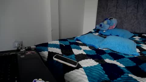 lyan onlyfans n linda online show from February 4, 7:39 pm