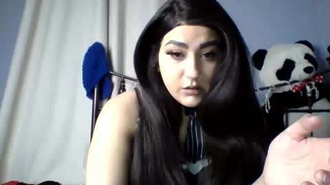 Laeana online show from March 21, 3:22 am