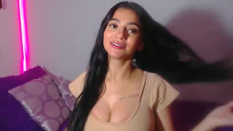 Abril online show from May 21, 10:19 pm