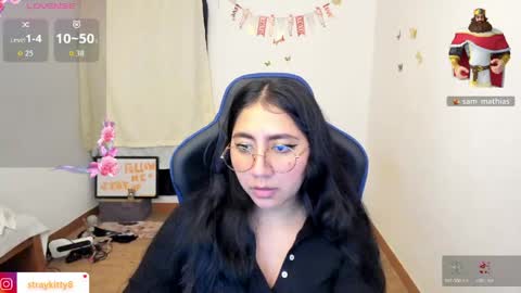 Luna        online show from June 5, 12:37 am