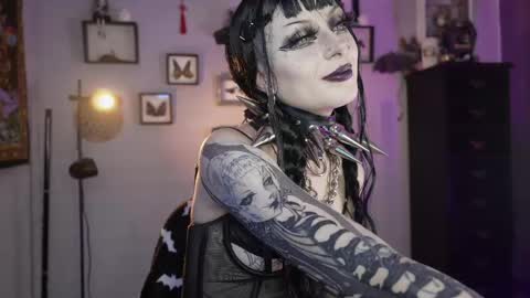   SANIA  online show from April 15, 7:58 pm