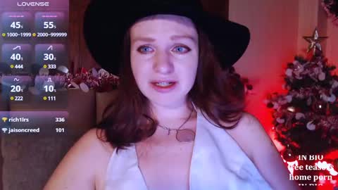 Snapshot of inthewildxxx chatting on December 11, 3:15 pm Cassie online show from December 11, 3:15 pm