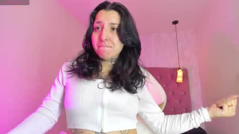 iris_77 online show from December 5, 11:44 am