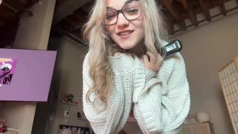 iris online show from February 23, 6:40 pm