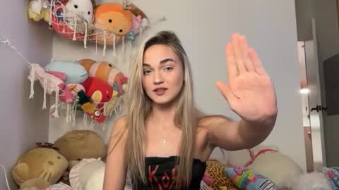 iris online show from October 30, 2:58 am