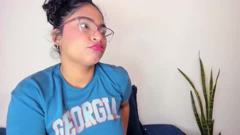 iris online show from March 6, 1:39 pm