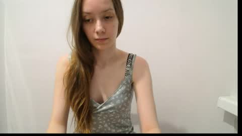 irma_b2004 online show from June 7, 8:48 pm