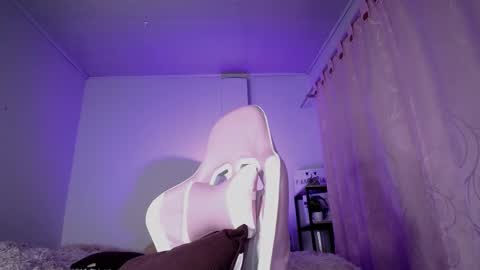 Isabella  online show from January 9, 10:19 am