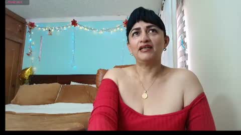 Isabeel Sofia online show from July 24, 5:11 pm