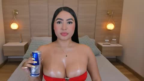 Isa online show from March 22, 8:48 pm