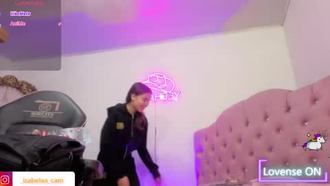 ISABELA  online show from April 18, 11:35 am