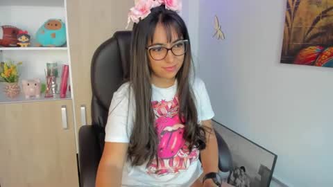 Isabella22 1 online show from September 22, 3:43 pm