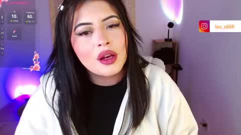 isabella online show from December 22, 2:58 am