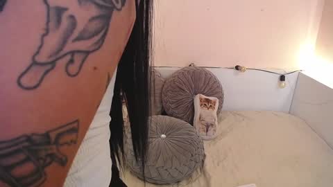 Snapshot of isabella__dark chatting on December 20, 9:28 pm    online show from December 20, 9:28 pm