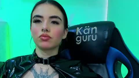 ISABELLA online show from July 3, 8:15 pm