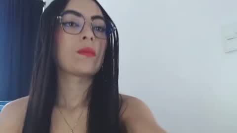 isabella_piercee online show from June 22, 7:33 pm