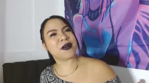 Isabella velvet online show from June 25, 1:24 pm