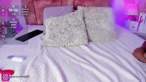 Snapshot of isabella_whiite chatting on September 14, 6:06 pm Isabella White online show from September 14, 6:06 pm