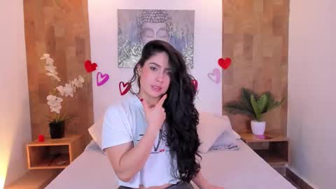 isabella_winkler online show from February 23, 1:43 pm