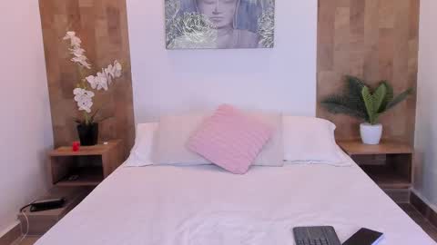 isabella_winkler online show from February 2, 1:10 pm