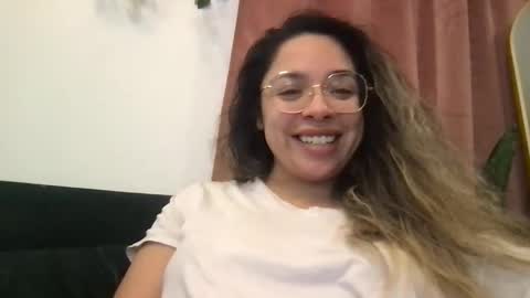 isabellaelizabeth online show from January 17, 5:53 pm