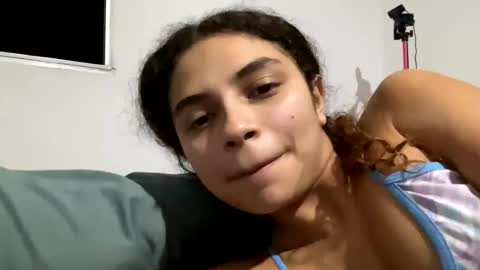 Isabella.. back again  online show from December 30, 5:58 am