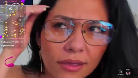 isabellarous  online show from March 27, 5:20 am