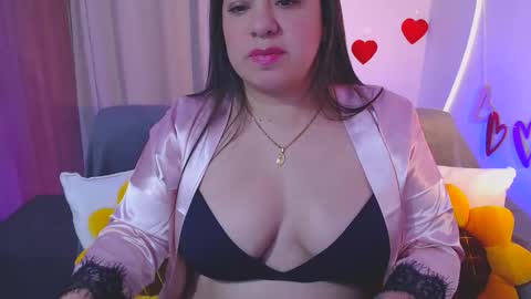 Isa online show from February 23, 4:28 pm