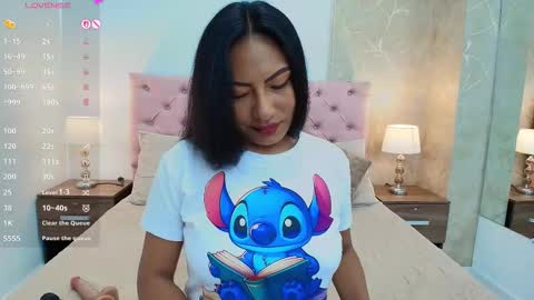 Isis Choi online show from March 25, 7:28 pm